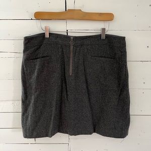 MADEWELL grey/gray wool blend mini skirt. Size 16 (extra large)